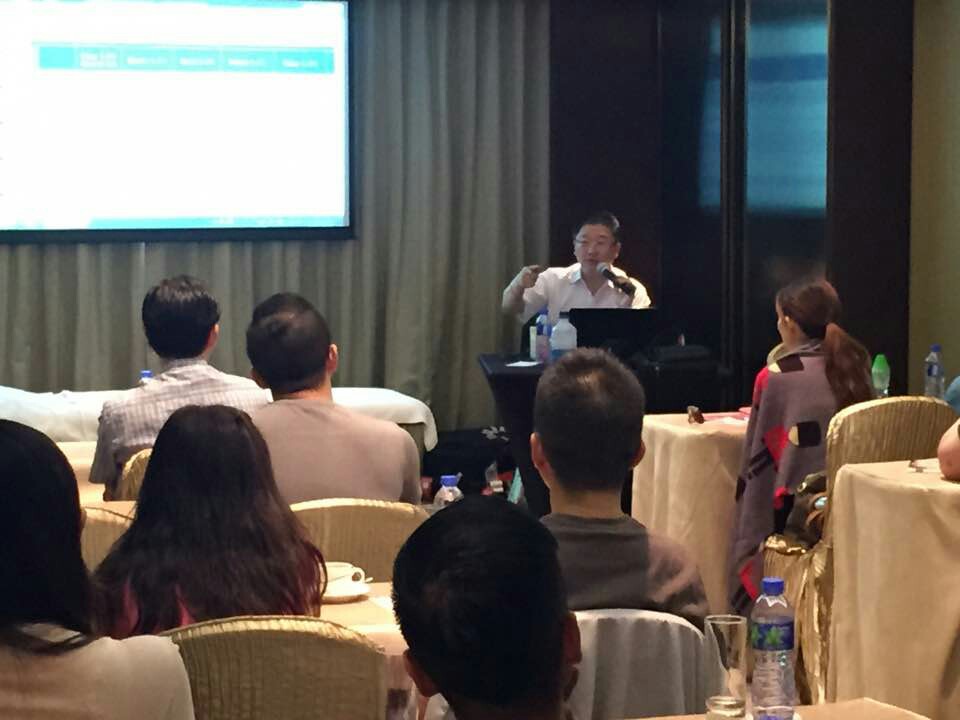 201506 홍콩 -ultrav lift intergrated workshop3.jpg